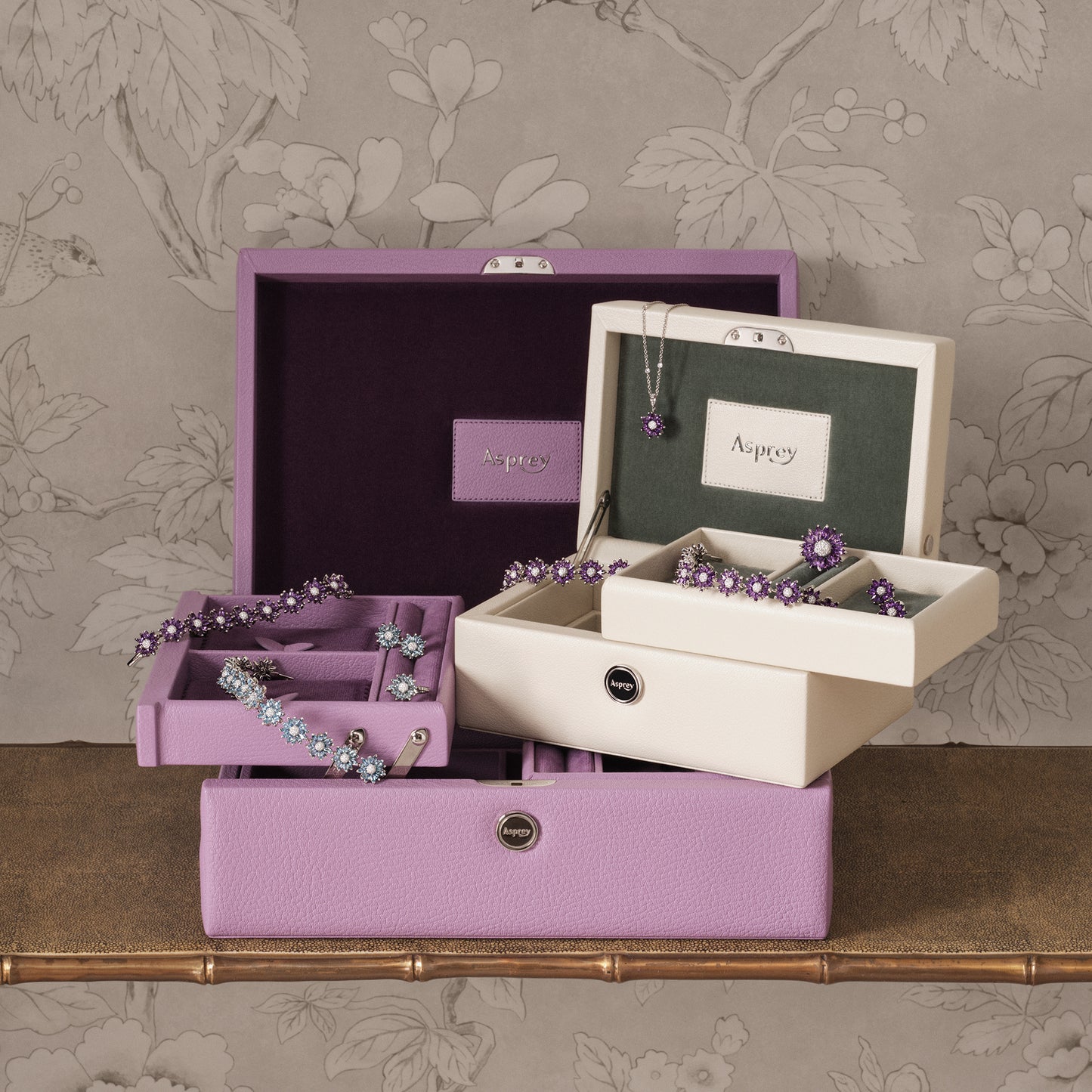 Cantilever Jewel Box in Pebble Grain Leather