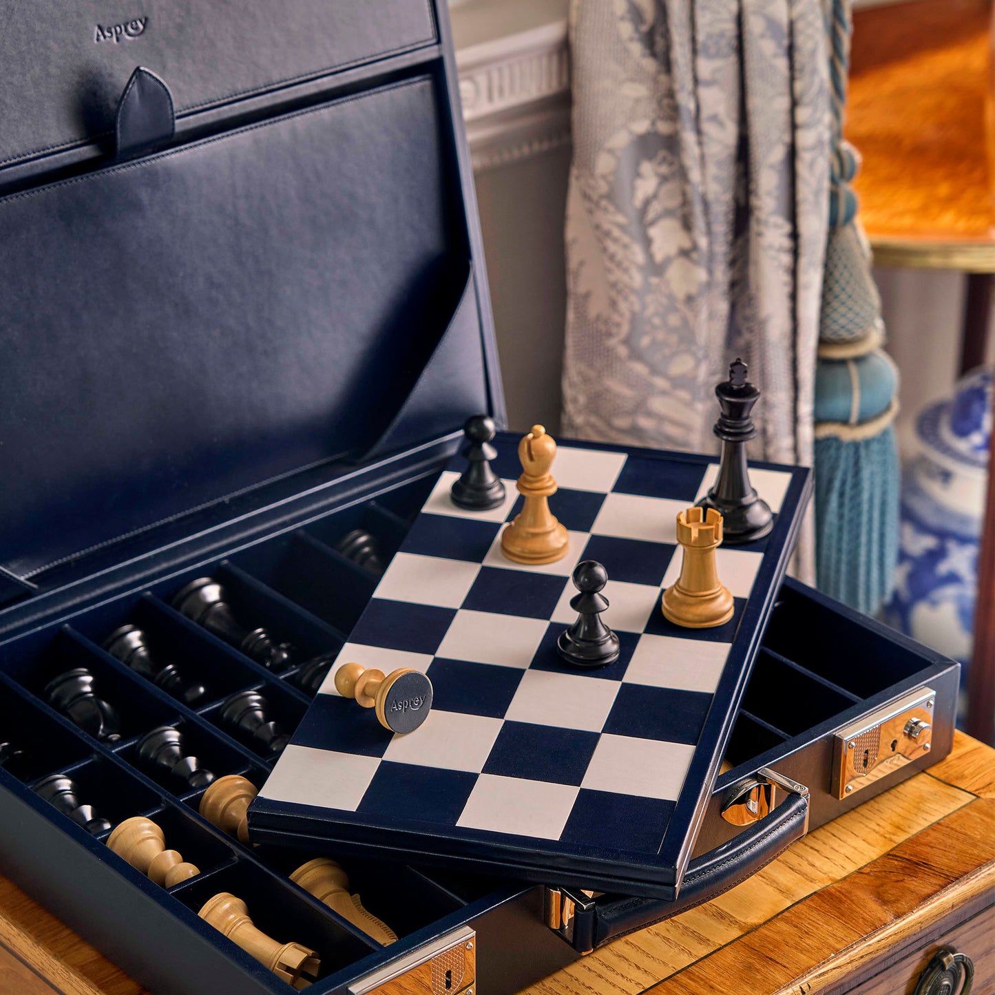 Hanover Chess Board Set in Saddle Leather