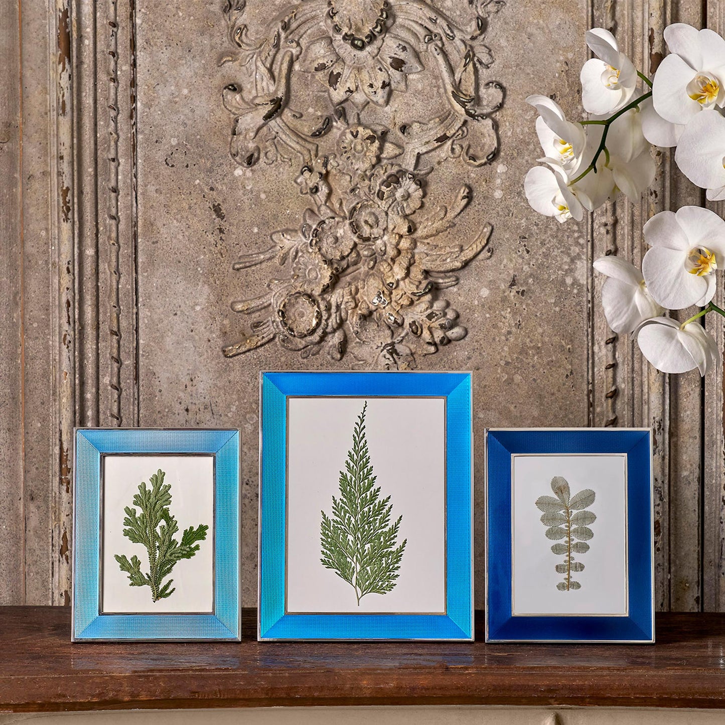 Navy Enamelled Frame in Engine-turned Sterling Silver