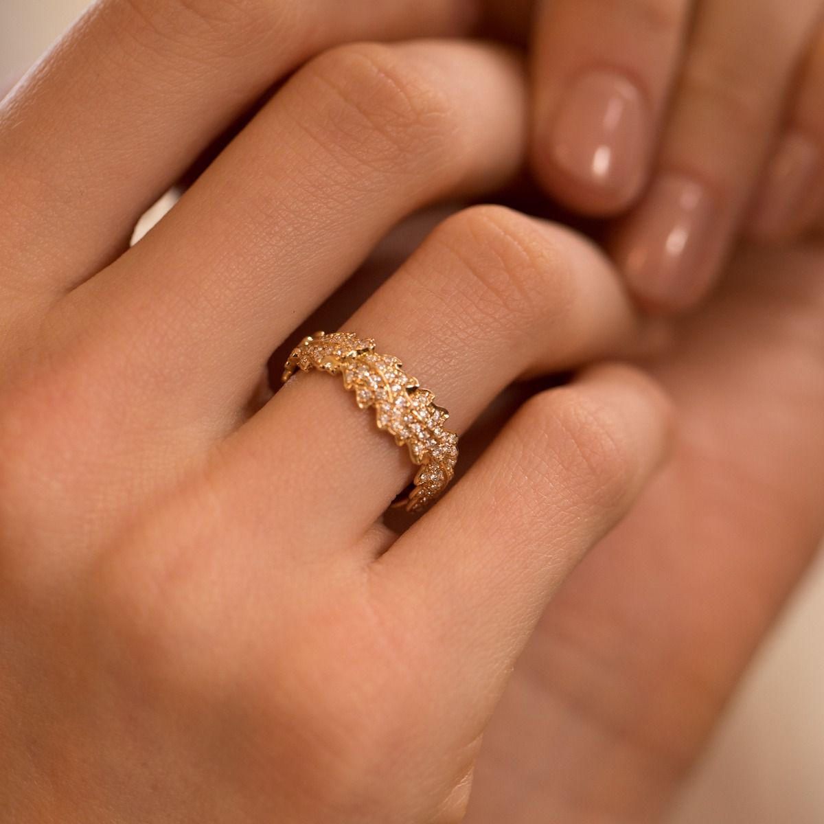 Woodland Oak Leaf Ring in 18ct Yellow Gold with Diamonds