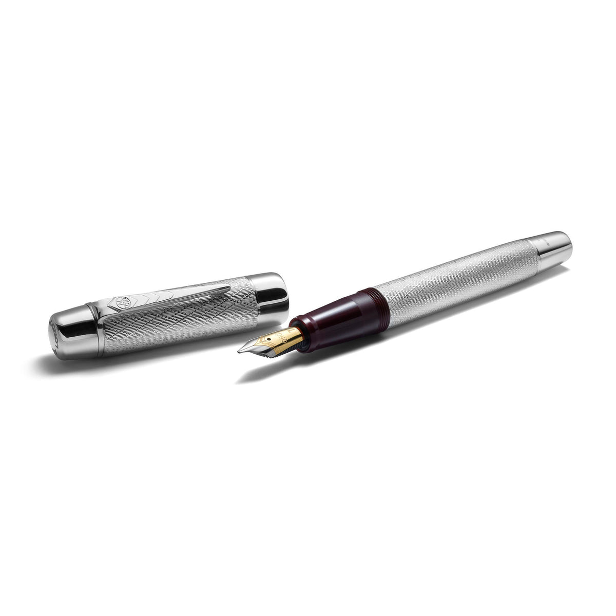 18ct ゴールドのペン先を備えたスターリングシルバーのペン – Asprey 
