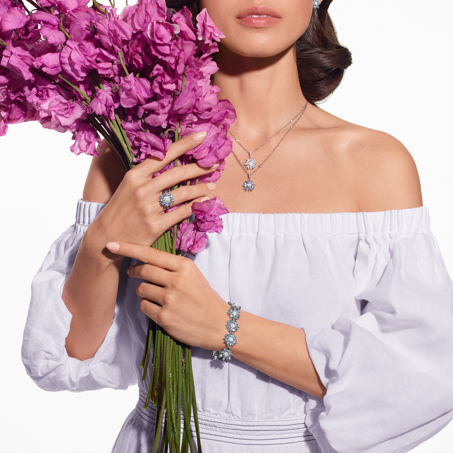 Daisy Bracelet in 18ct White Gold with Aquamarine and Diamonds