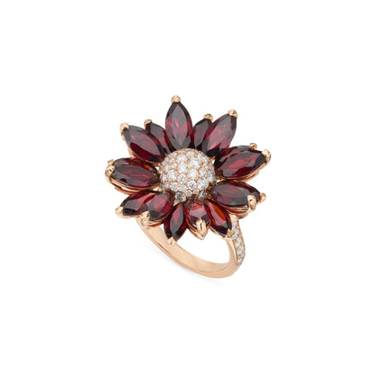 Daisy Medium Ring in 18ct Rose Gold with Garnet and Diamonds