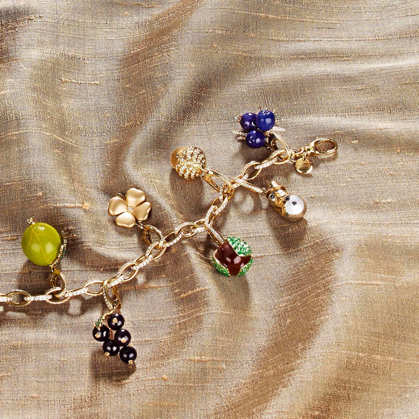 Woodland Juniper Charm in Enamelled 18ct Yellow Gold with Diamonds