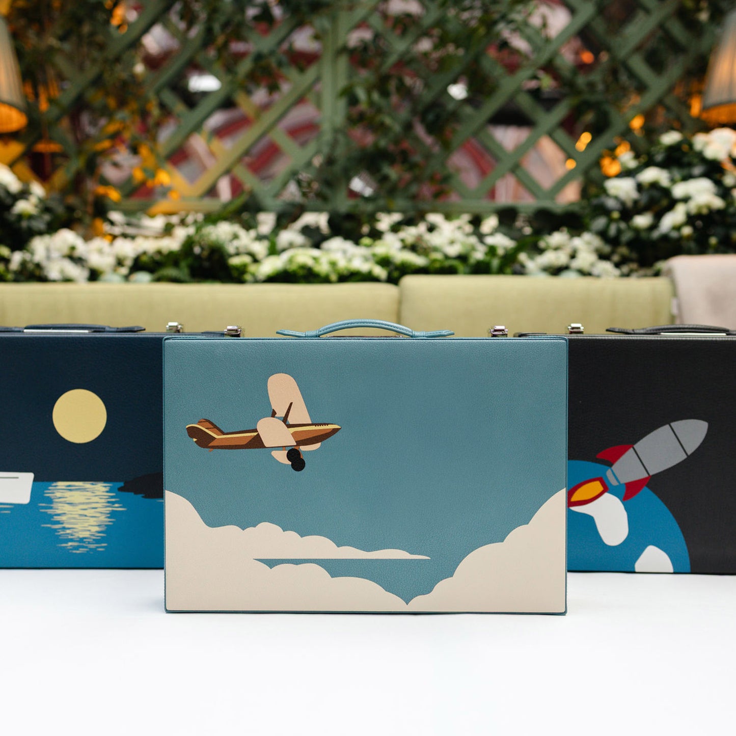 Hanover Small Backgammon in Pebble Grain Leather, Aeroplane