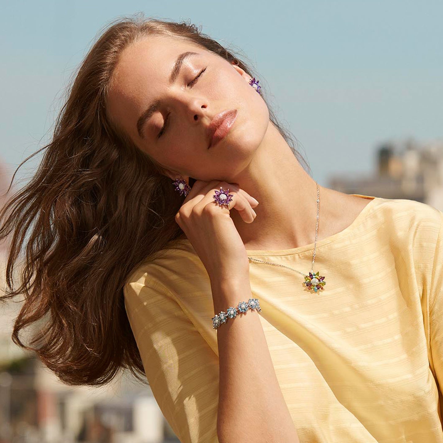 Daisy Medium Pendant in 18ct White Gold with Multicoloured Gemstones